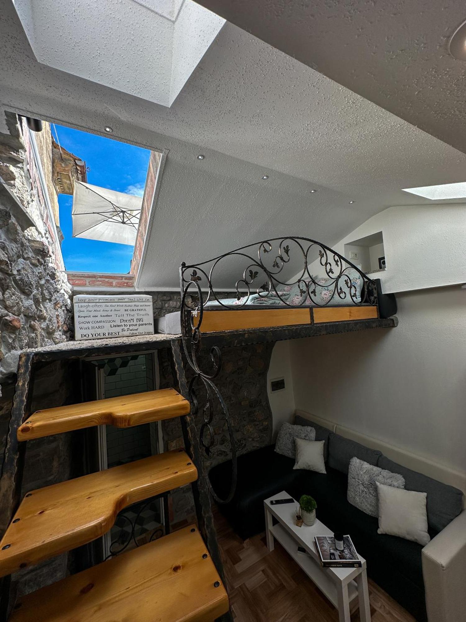 Villa Volos Apartment Karmen With Roof Terrace, Sea View, Free Private Parking Opatija Exterior foto